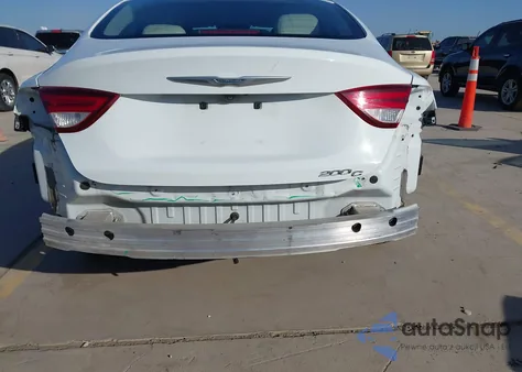 2015 Chrysler 200 C z USA, uszkodzony, nr VIN 1C3CCCCB0FN525031